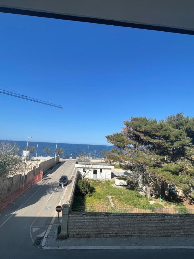 דירות ג'ובינאצו La Finestra Sul Mare מראה חיצוני תמונה